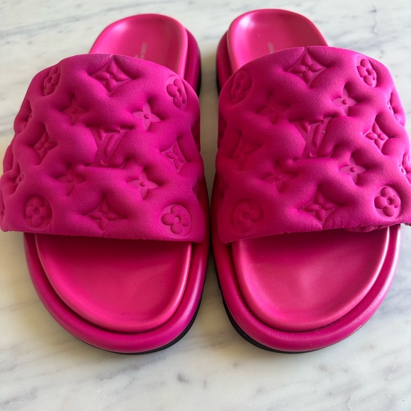 Louis Vuitton Pool Pillow Flat Comfort Mule - Picture 2 of 7